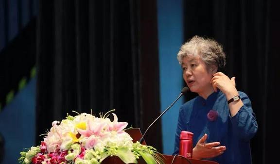 李玫瑾：有这2种表现的孩子，学习成绩都很好，父母无需太担心