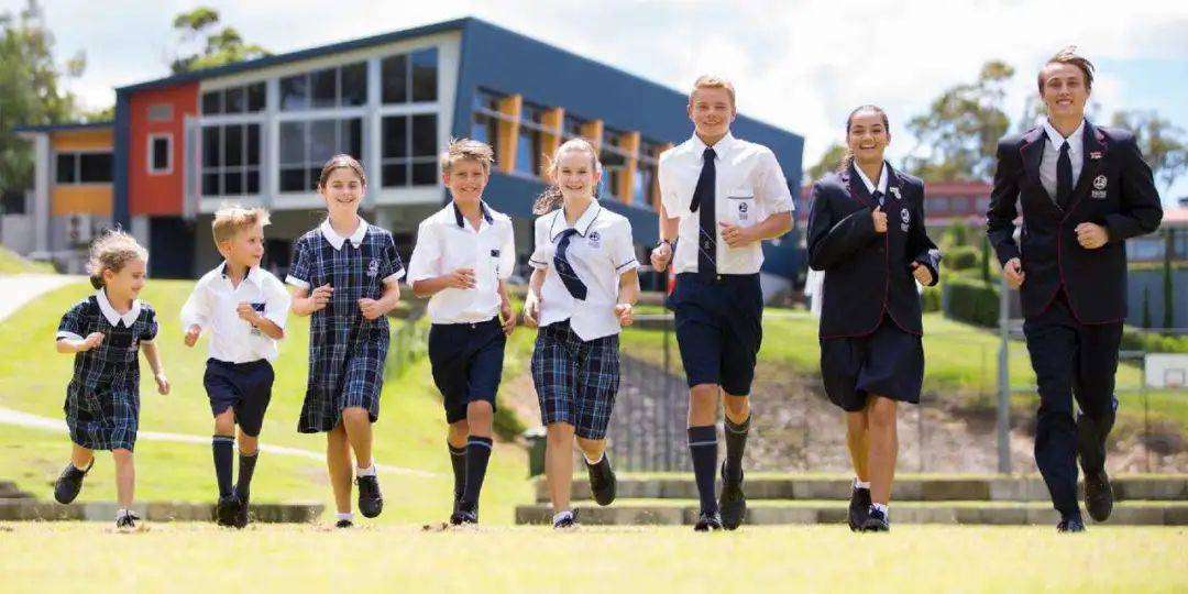 国际生vs留学生，学费差5倍！多伦多大学今年学费：热门专业高达$6.4万！